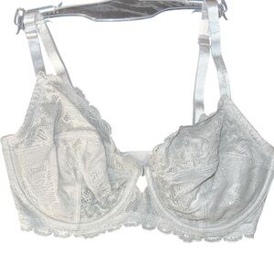NWT Calvin Klein Seductive Comfort Gray Women’s Bra Sz 34DD